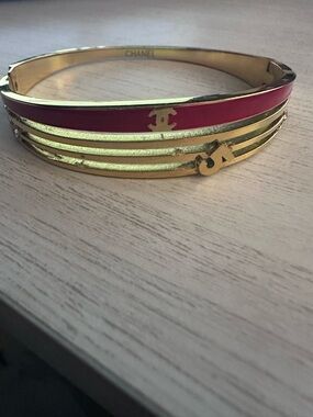 Chanel clasp bangle